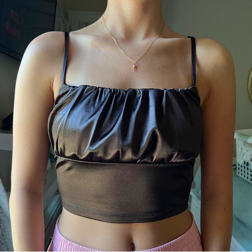 Divided H&M Ruched Chocolate Brown Cropped Polyester/Elastin Blend. Size‎ S